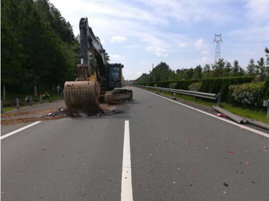 建設(shè)大道延伸段（車(chē)站北路至皖贛鐵路）今日破除高速